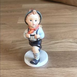 Vintage Hummel Figurine